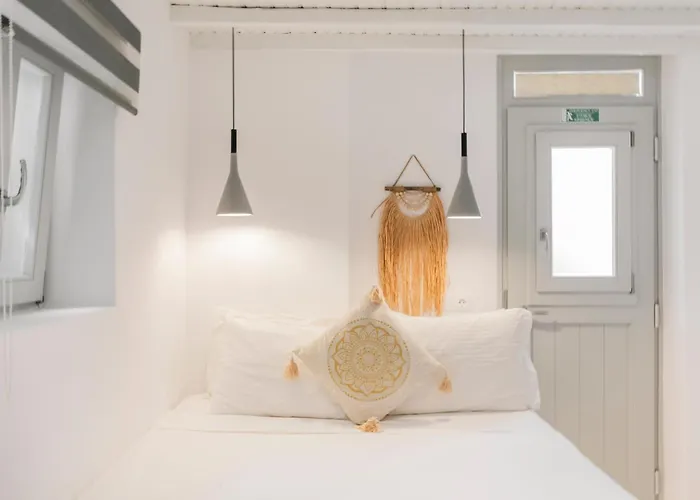 August Mykonos Apartman *