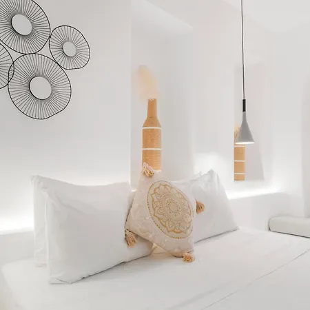 August Mykonos